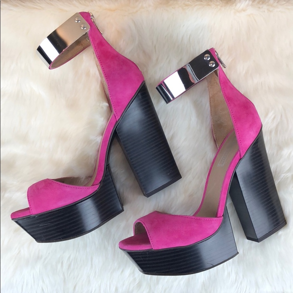 Topshop Levi Platform Sandal in Bright Pink